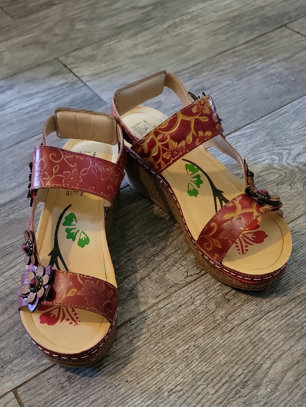 L'Artiste Red Pickford Cork Wedge Sandals Boho  Handpainted Artsy Double Strap